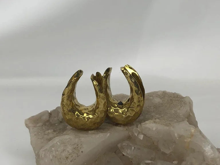 Hammered Brass Saddles from Diablo Organics