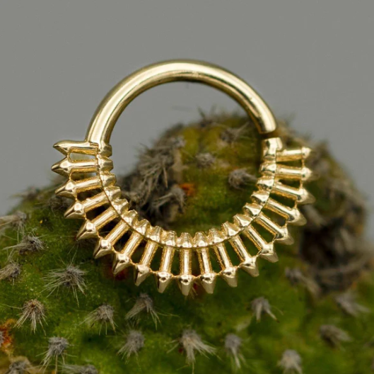 Fatale Ring fro Tawapa
