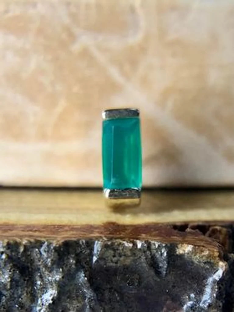 Green agate baguette from Norvoch