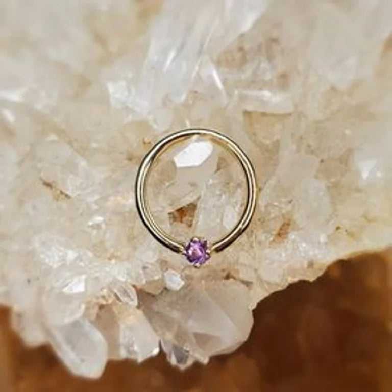yellow gold ring with amethyst