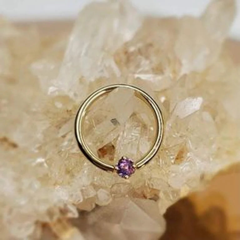 yellow gold ring with amethyst