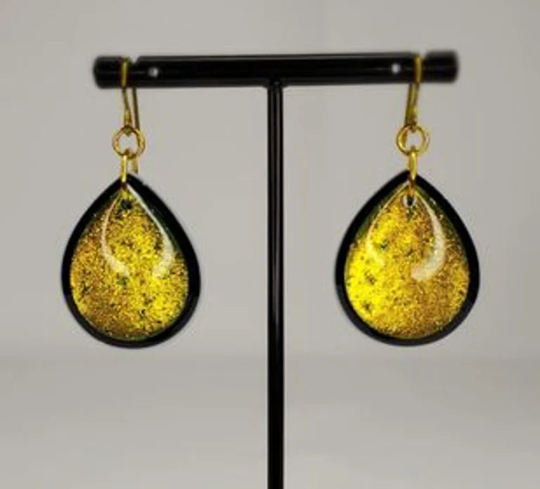 Shield earrings- gold- from gorilla glass